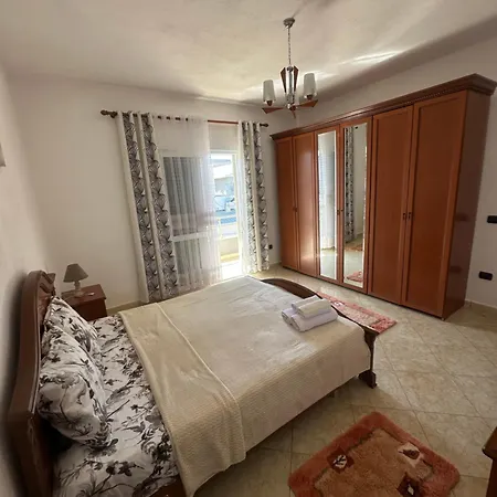 Grey Pearl Residence, Penzion